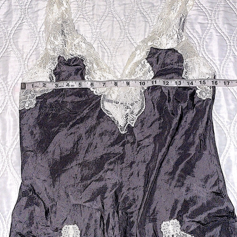 Victoria’s Secret silk and lace teddy size M - Picture 11 of 13